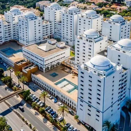 1-bed - Sleeps 4 - Free Parking Apartment *