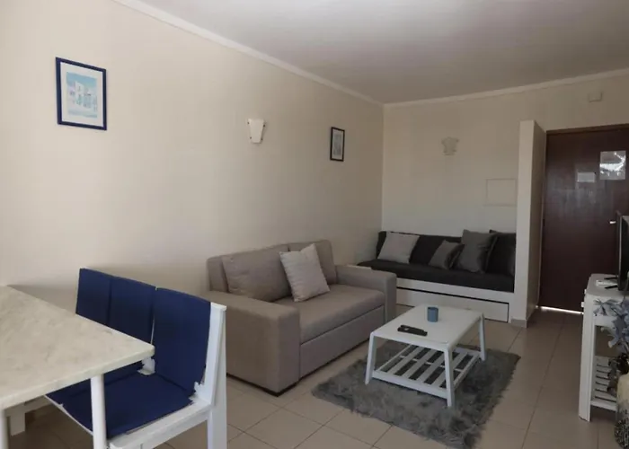 Apartment 1-bed - Sleeps 4 - Free Parking Portimao